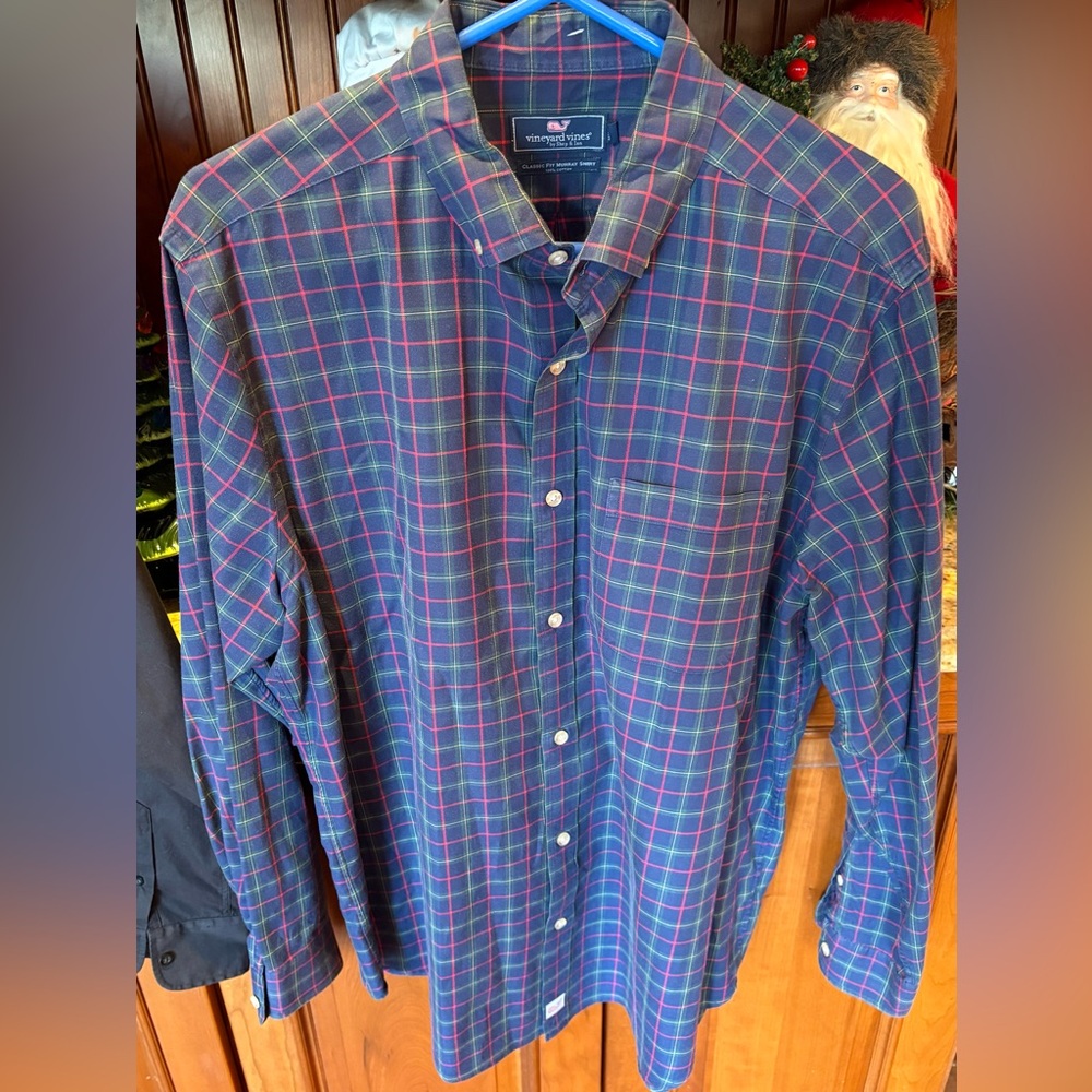 Vineyard Vines‎ Men's button front shirt. Sharp blue/red/green plaid with logo. - Picture 5 of 6